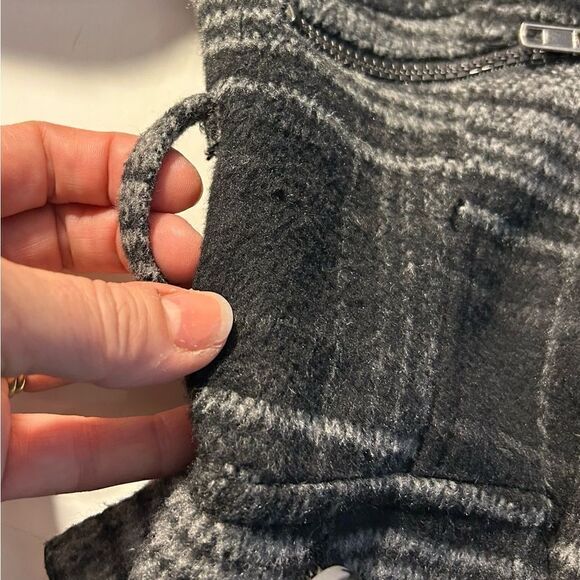 Maralyn & Me Gray Lined Hooded Plaid Jacket Pea Coat Hood Size Small - Picture 2 of 9